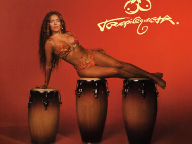 KAROL G – A Su Boca La Amo (Lyrics)