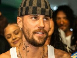 Justin Bieber surprend ses fans avec son nouvel album SWAG II