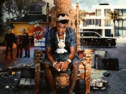 Zillionaire Doe – Skyami Living (Lyrics)