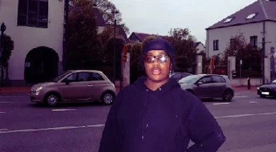 Krista Marguerite feat David Okit – Au clair de la lune (Lyrics)