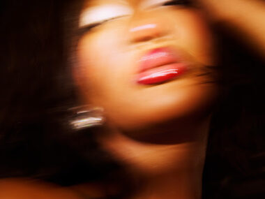 Tems – Mine (Lyrics)