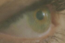 Alex Ponce – Miles de Kilómetros (Letra-Lyrics)