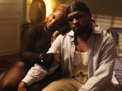 Emma’a ft Lisandro Cuxi – Miel (Paroles-Lyrics)