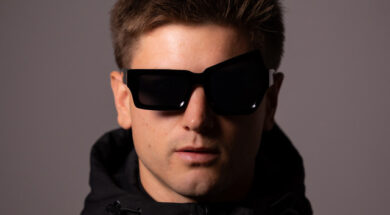 Koregan – Humain (Paroles-Lyrics)