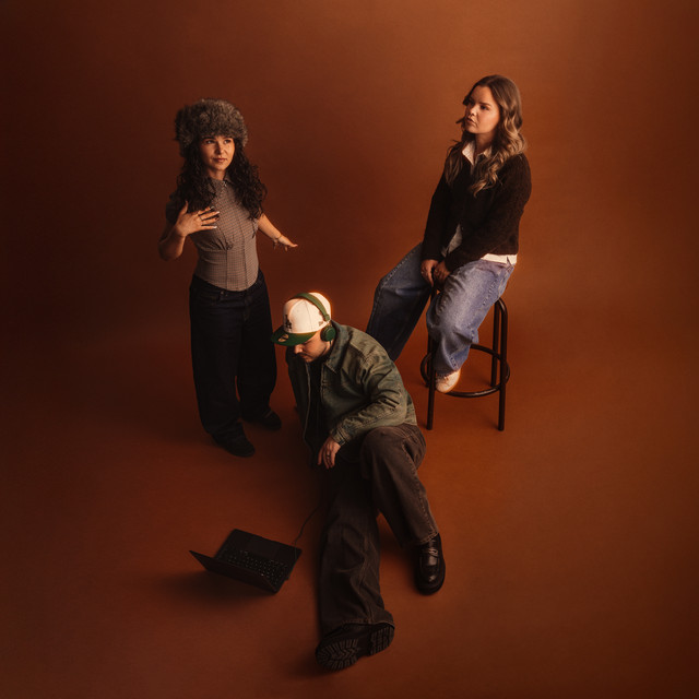 LIN D – Move (Lyrics)