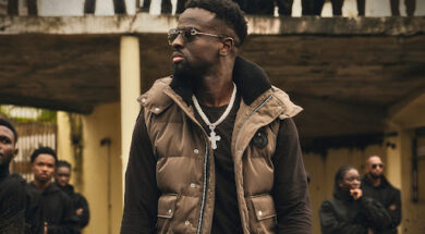 Milo – Charger (Paroles/Lyrics)