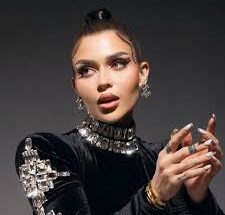 Oana Radu – Ridica-te Din Nou (Versuri-Lyrics)