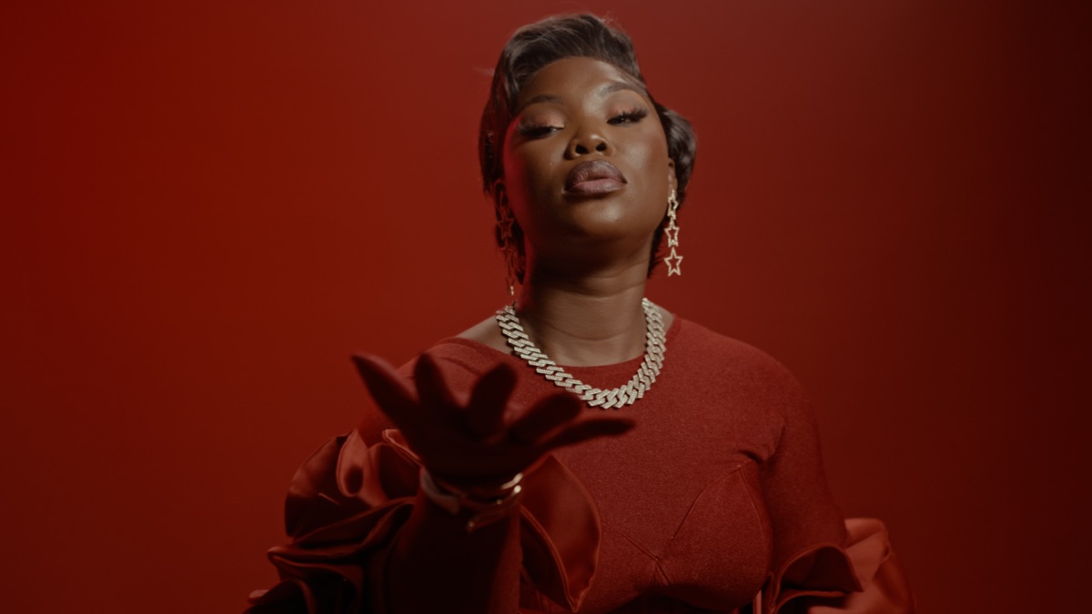 Roseline Layo – Amour Kôyô Kôyô (Lyrics)