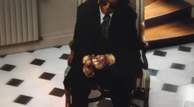 Celine Banza – Fille Parfaite (Lyrics)