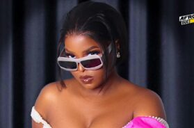 Daphne – Amour Intouchable (Lyrics)