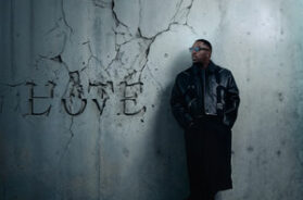 Joé Dwèt Filé – Rihanna (Lyrics + English Translation + Signification)