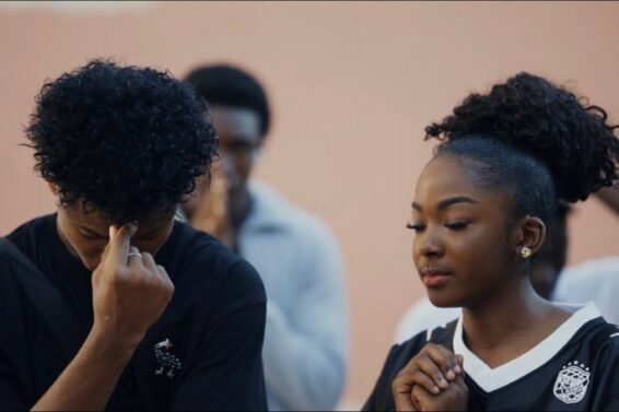 Axel Merryl feat Santrinos Raphael – Je t’attendrai (Clip Officiel)