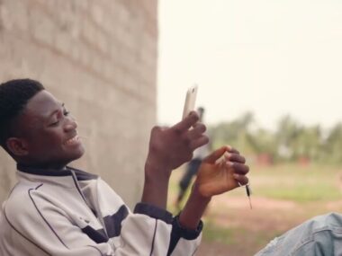 Tonanzé – “Ahéelou” : un cri de vérité entre trahison, douleur et résilience