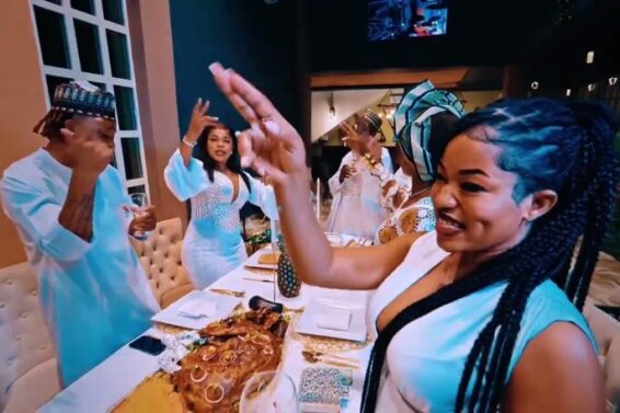 Kardinal Ricky – GBA YE DŌ (Clip officiel)