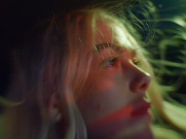 Phoebe Bridgers – I Can&rsquo;t Wait (Clip officiel)