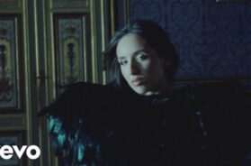 Ambre – J&rsquo;laisse parler (Clip officiel)