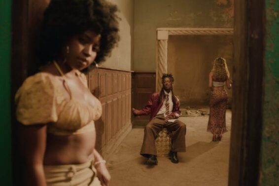 Chelsea Dinorath – Danger (Clip officiel)