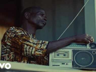 Kizz Daniel – Owo Oluwa (Clip officiel)