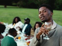 Kwesi Arthur – Yawa (Hosanna) (Clip officiel)