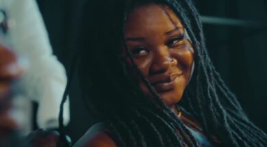 Jojo Le Barbu – J’ai besoin de billets (ft. Ehima & Isaac Le Barbu) (Clip officiel)