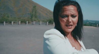 LAAYKA – J’écris (Clip officiel)