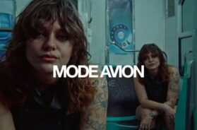 Louane – Mode avion (Clip officiel)