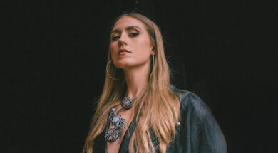 Gemma Griffiths feat Peruzzi – Holy Lyrics