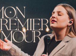 Victoire Musique & Flora-Mae Spinks – Premier amour Lyrics