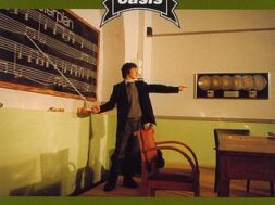 Oasis – Acquiesce (Lyrics) –