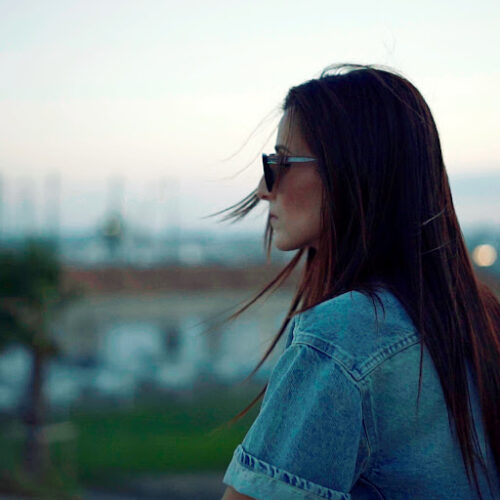 Dana – Men aller (Lyrics)