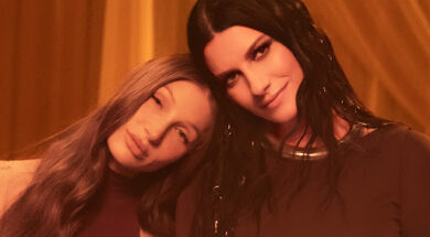 Laura Pausini ft Yami Safdie – ESO Y MÁS (Lyrics)