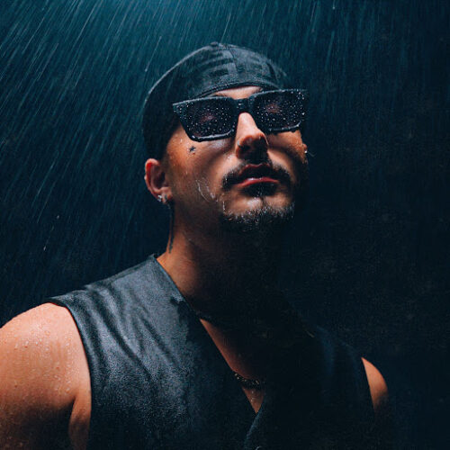 Johnny Sky – Desconocidos (Letra/Lyrics)