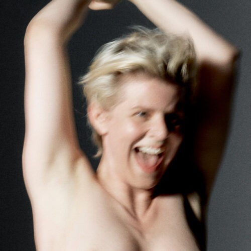 Robyn – Talk To Me (Lyrics)