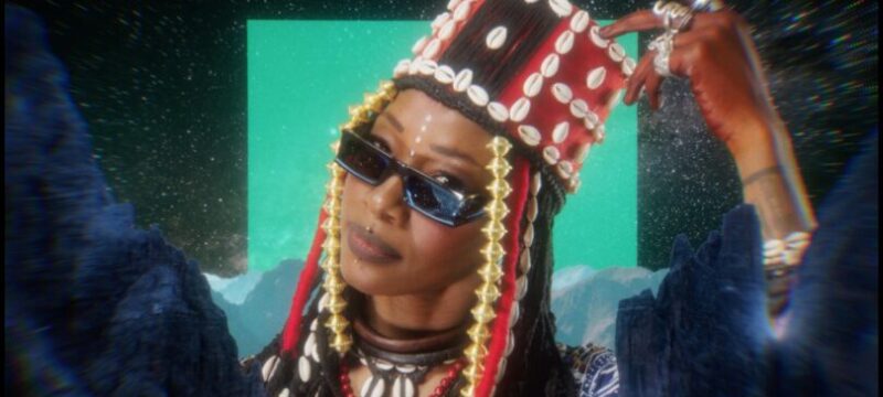 Fatoumata Diawara - Mogo (Clip officiel)