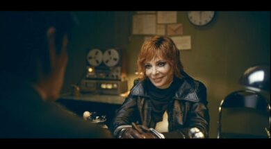 Mylène Farmer – Des lols et des quoi (Clip officiel)